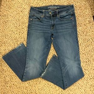 Mid Rise AE Kick boot Jeans